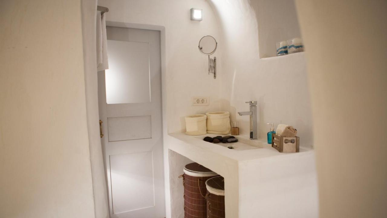 Oia, Finikia Cave House Villa Exterior photo